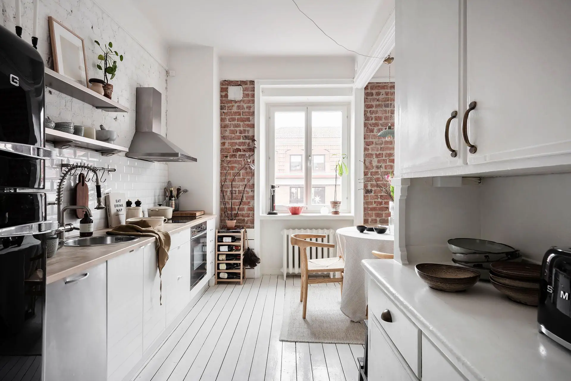 瑞典 55m2 复古一居，砖墙设计亮点受瞩目-10