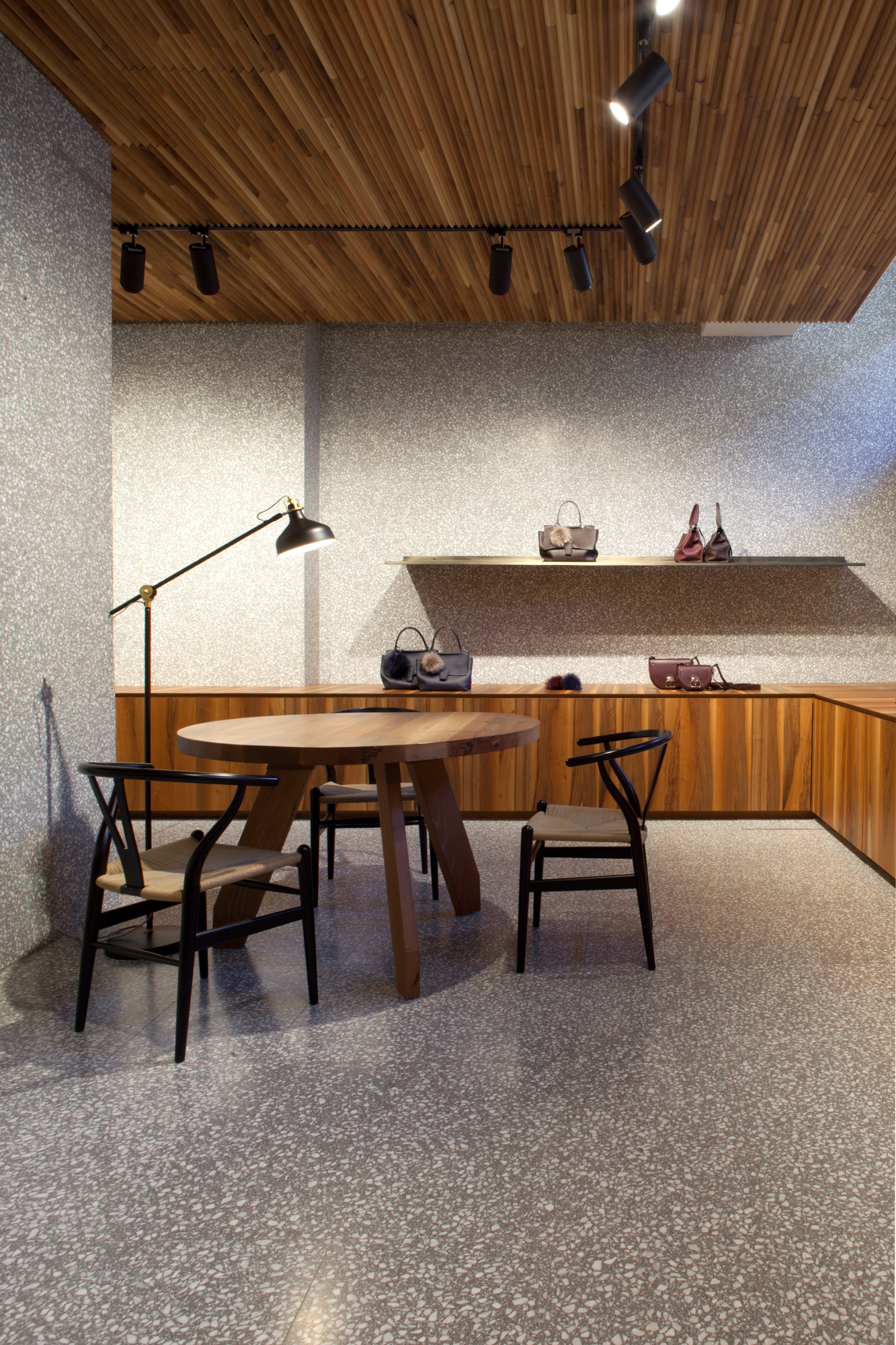 082_showroom gianni chiarini-10