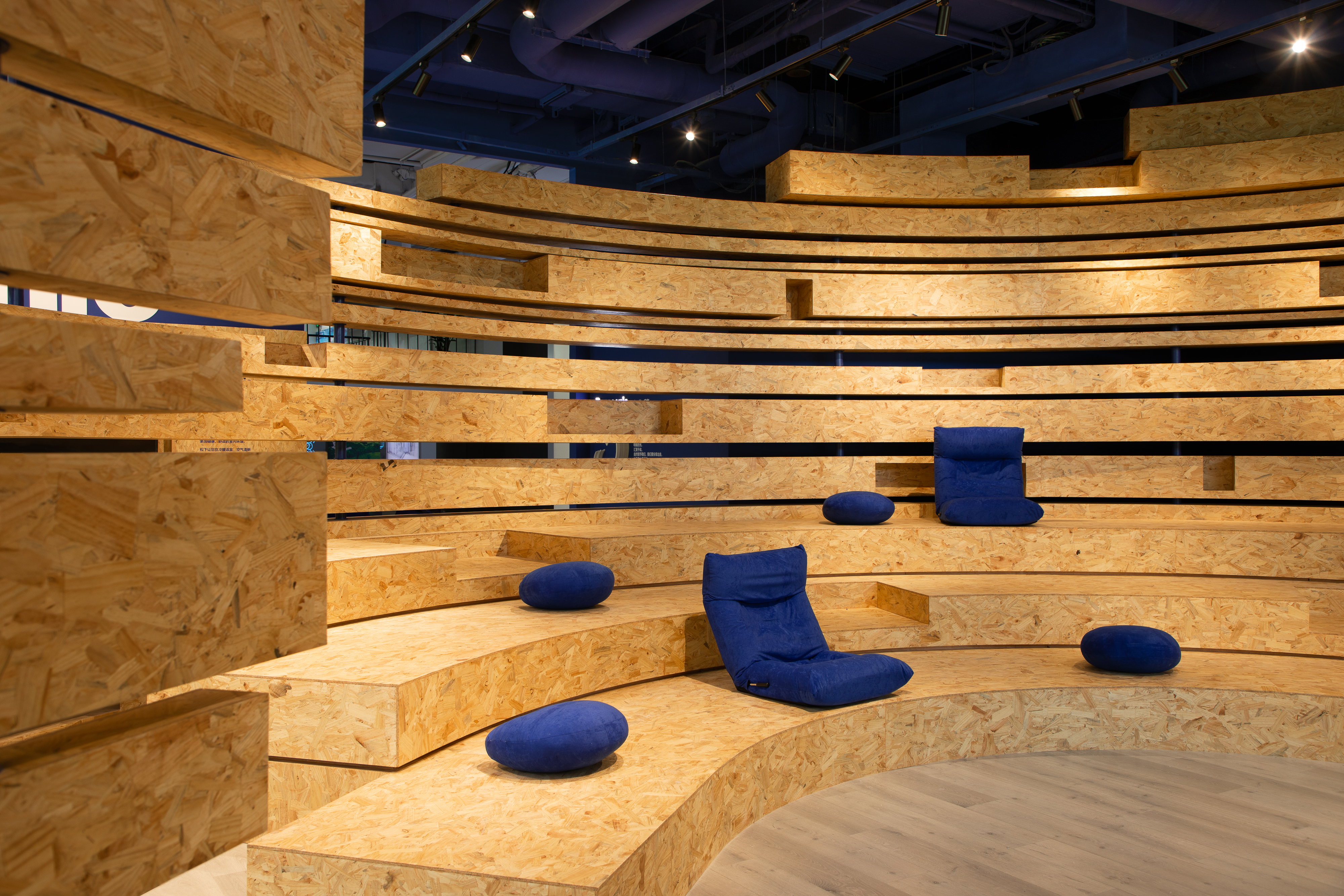 LZArchitects panasonic wind tunnel meetroom-10