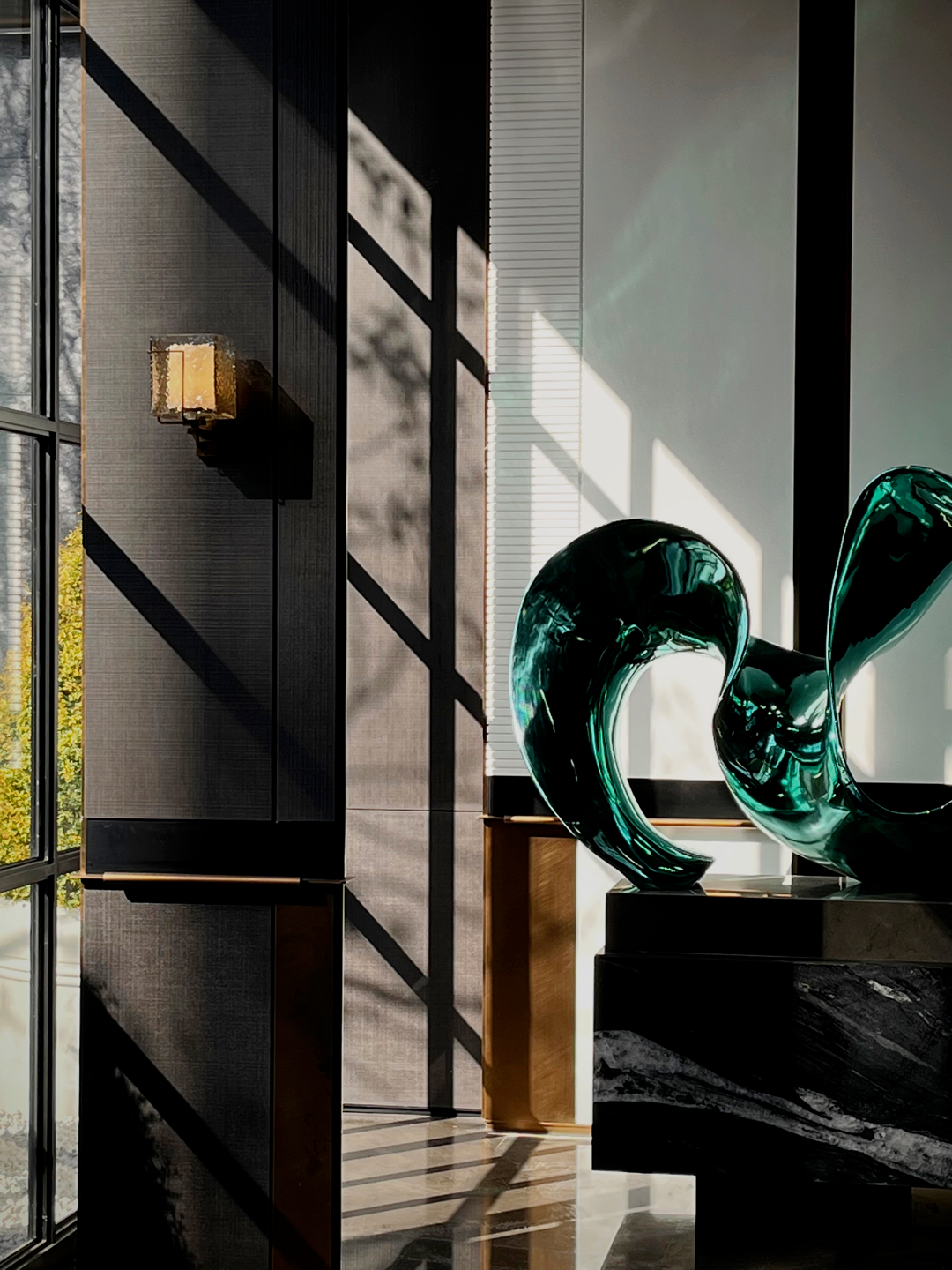 700㎡高级黑售楼处丨李益中空间设计-50