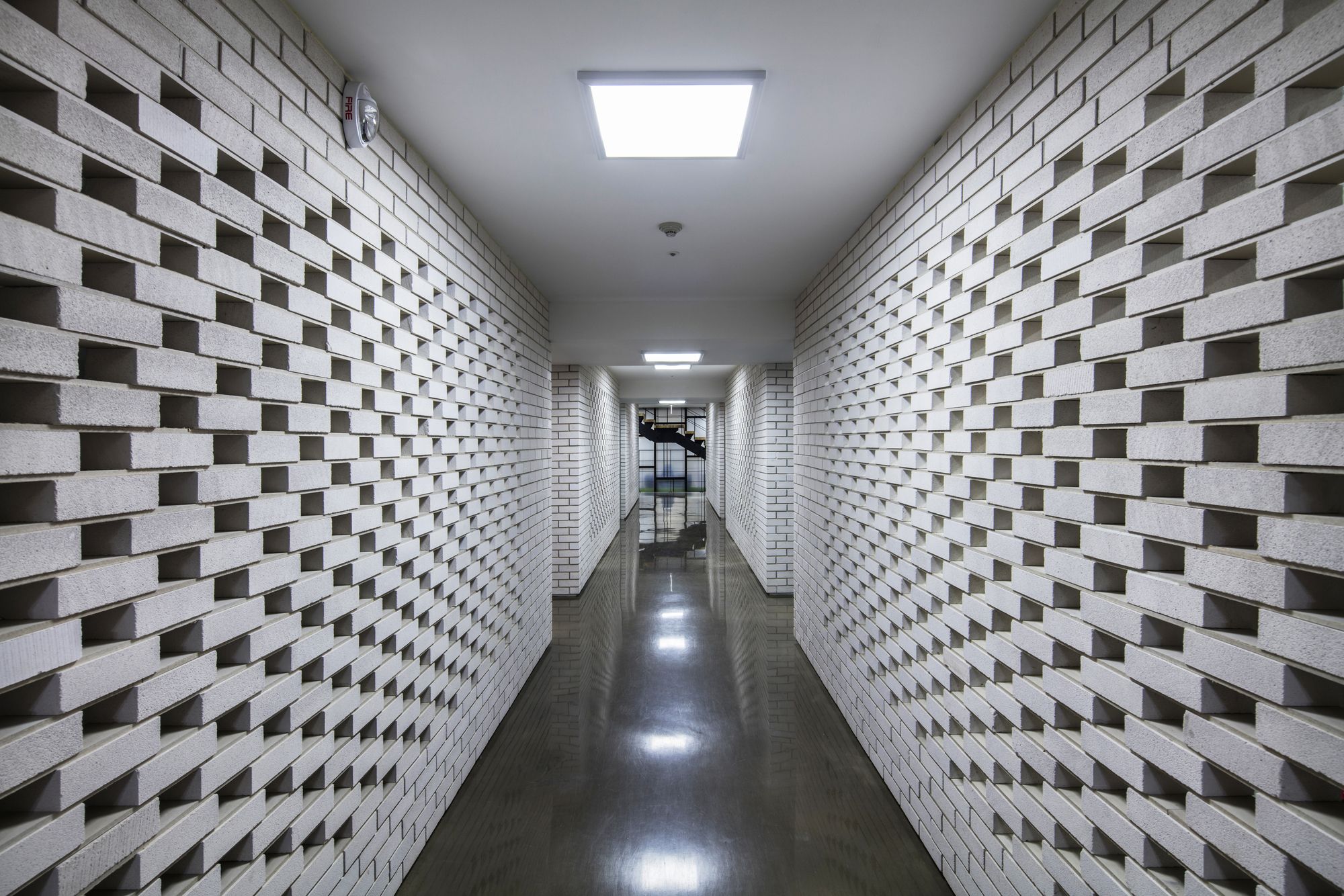 韩国首尔小企业成长空间设计-32