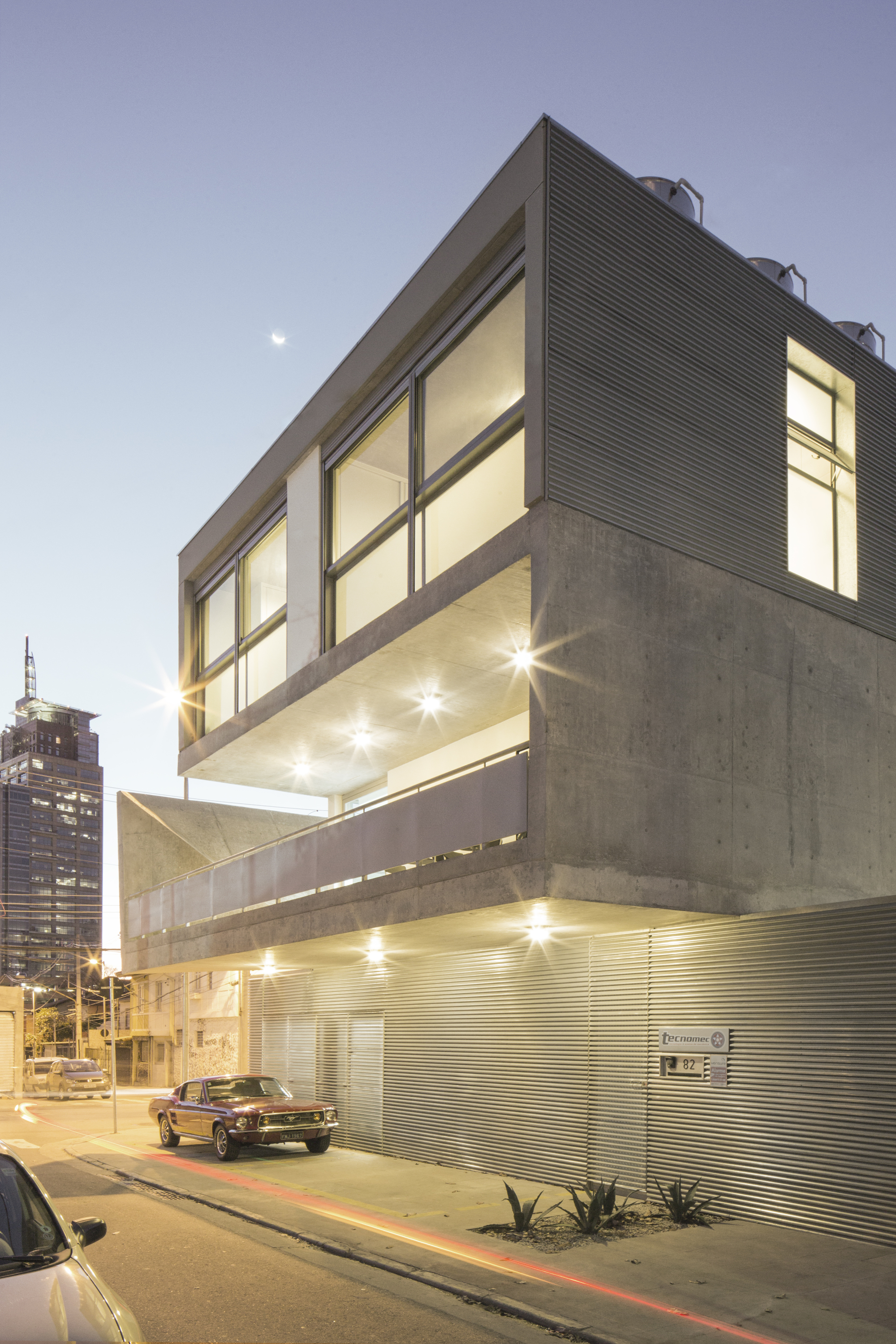 Workshop House  / PAX.ARQ-41