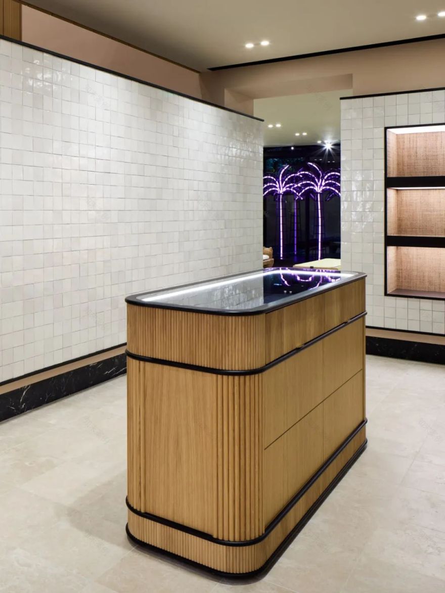 PALM ANGELS 迈阿密全新精品店改造丨美国迈阿密-9