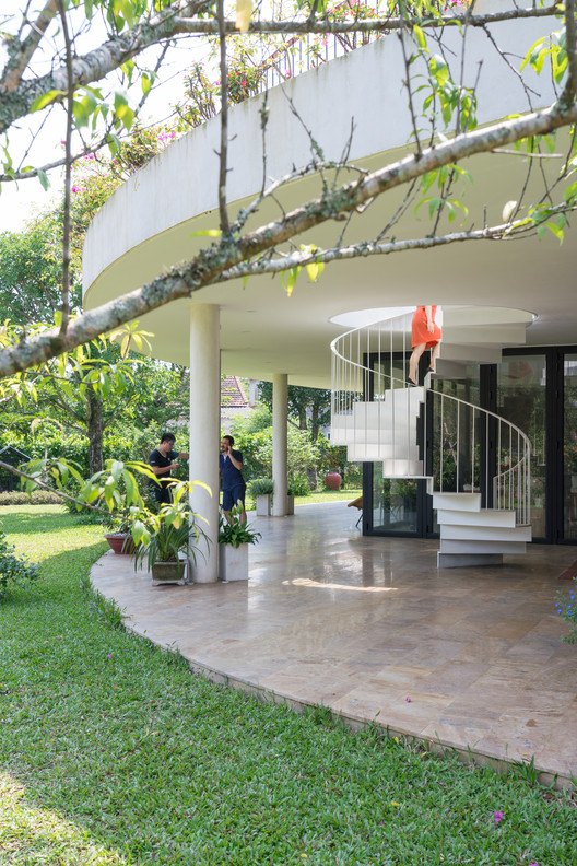 回归自然的现代乡村家园-45