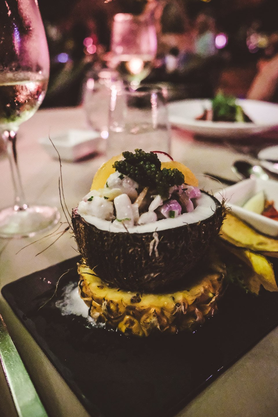 斐济五星级豪华度假酒店,现代斐济风格的海滨别墅-71