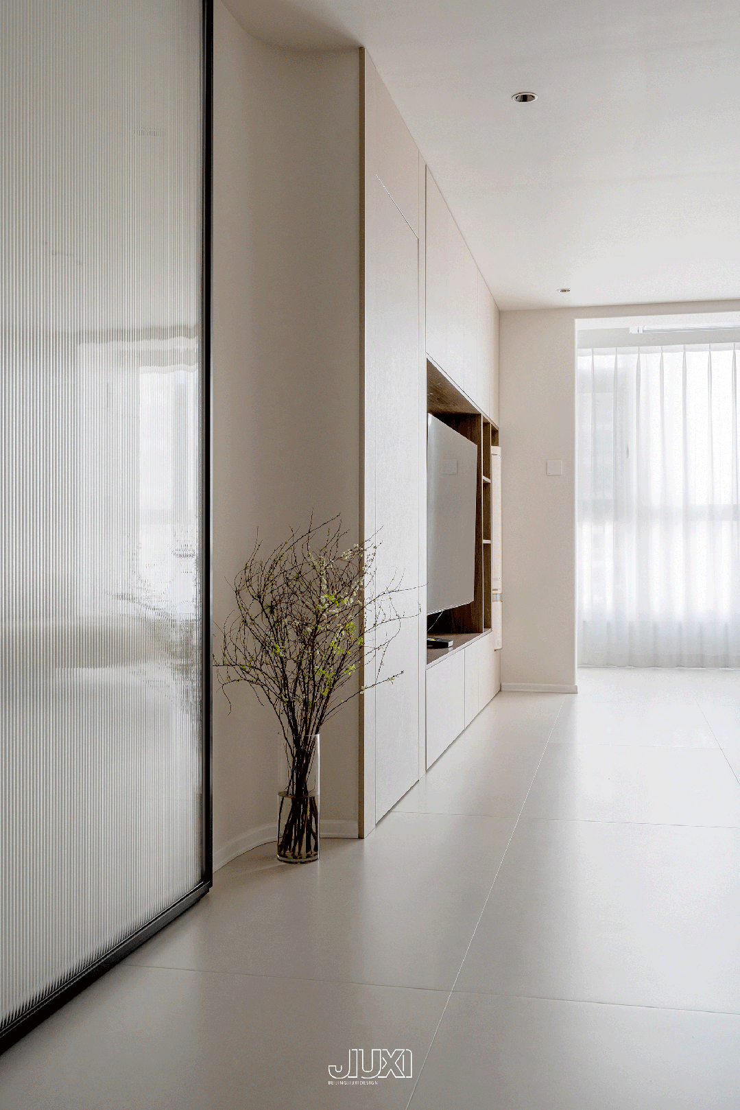 「原创案例」同色系的高级感,可以折叠的厨房解锁光影流动-32