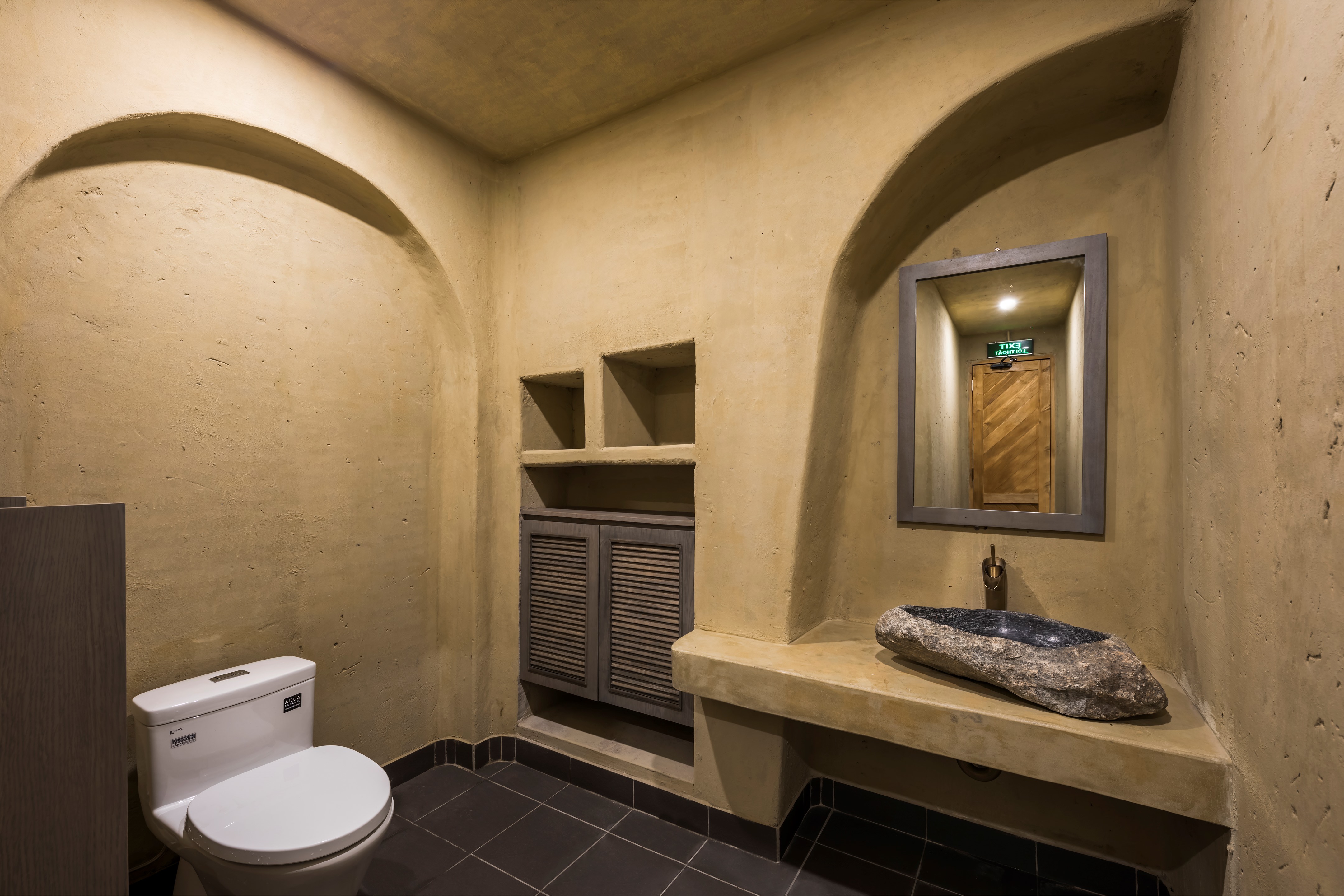 越南"Pizza 4P's"餐厅设计 · 海边别墅中的自然优雅-56