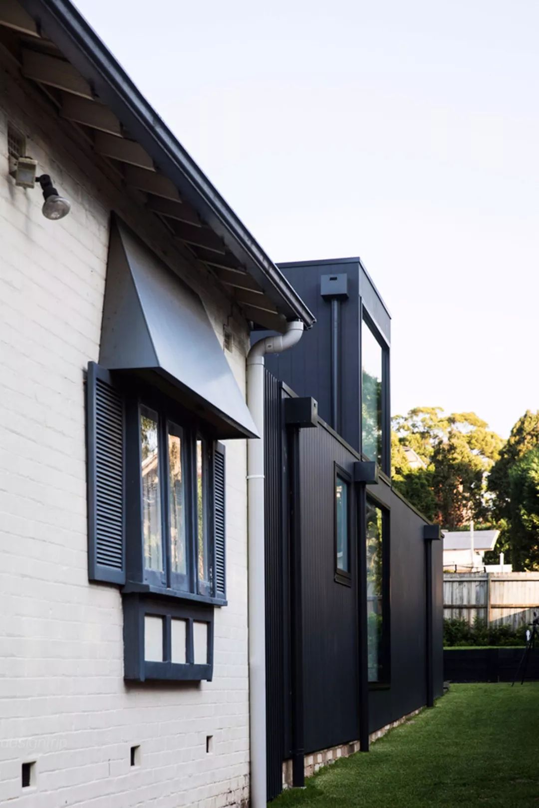 悉尼北海岸 220m²白色系清新庭院住宅设计-42