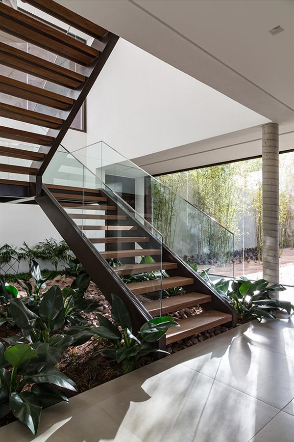 巴西钢木混凝土住宅-15