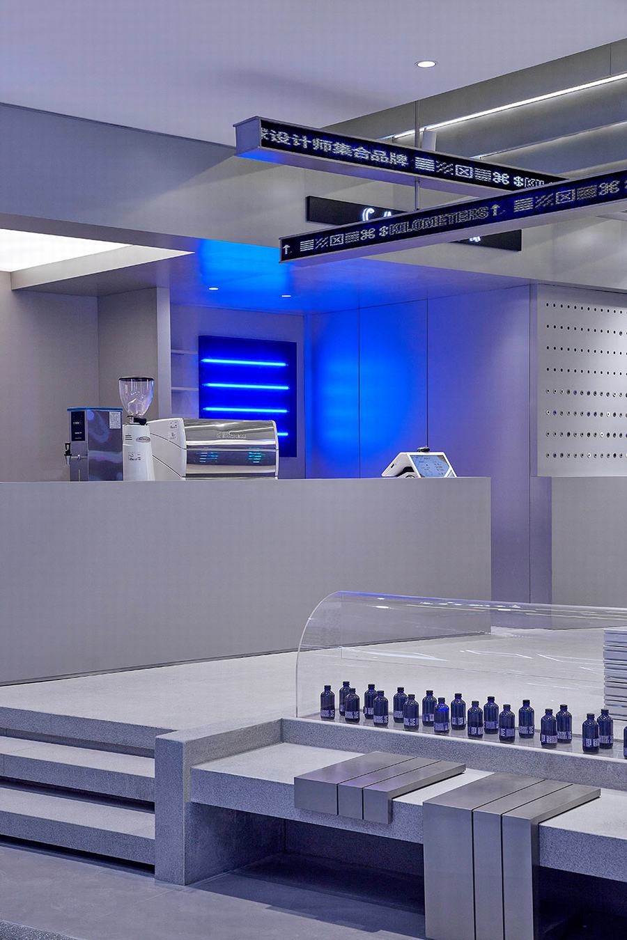 KILO METERS旗舰店， 购买体验和空间美学的融合 - 米尚丽零售设计网 MISUNLY- 美好品牌店铺空间发现者-1