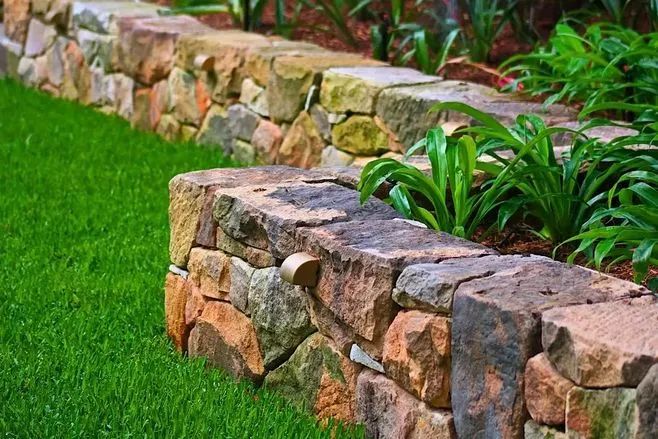 现代城市景观中的嵌石嵌草艺术-19