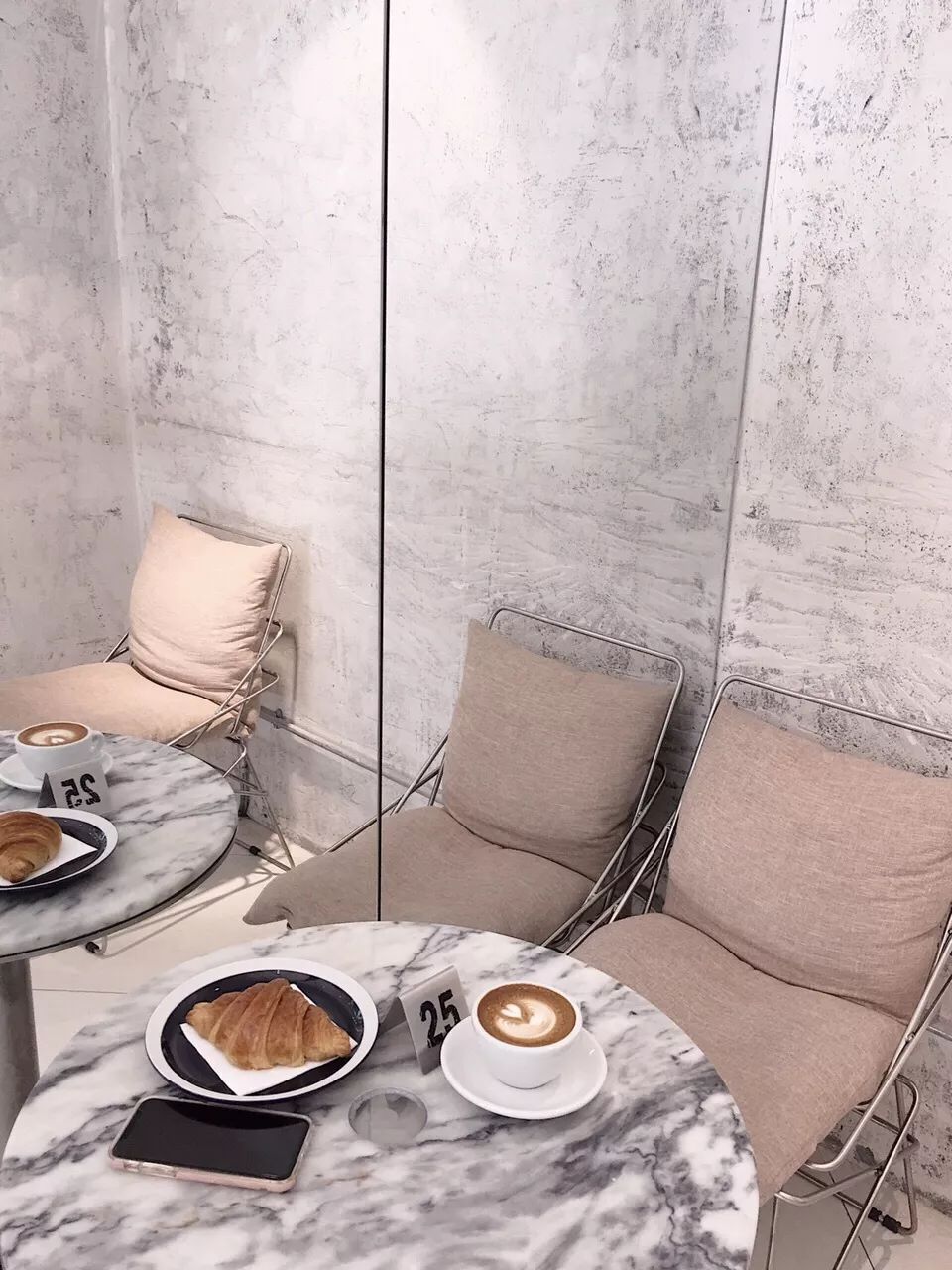 PARAS Coffee | 工业风中的美学空间-33