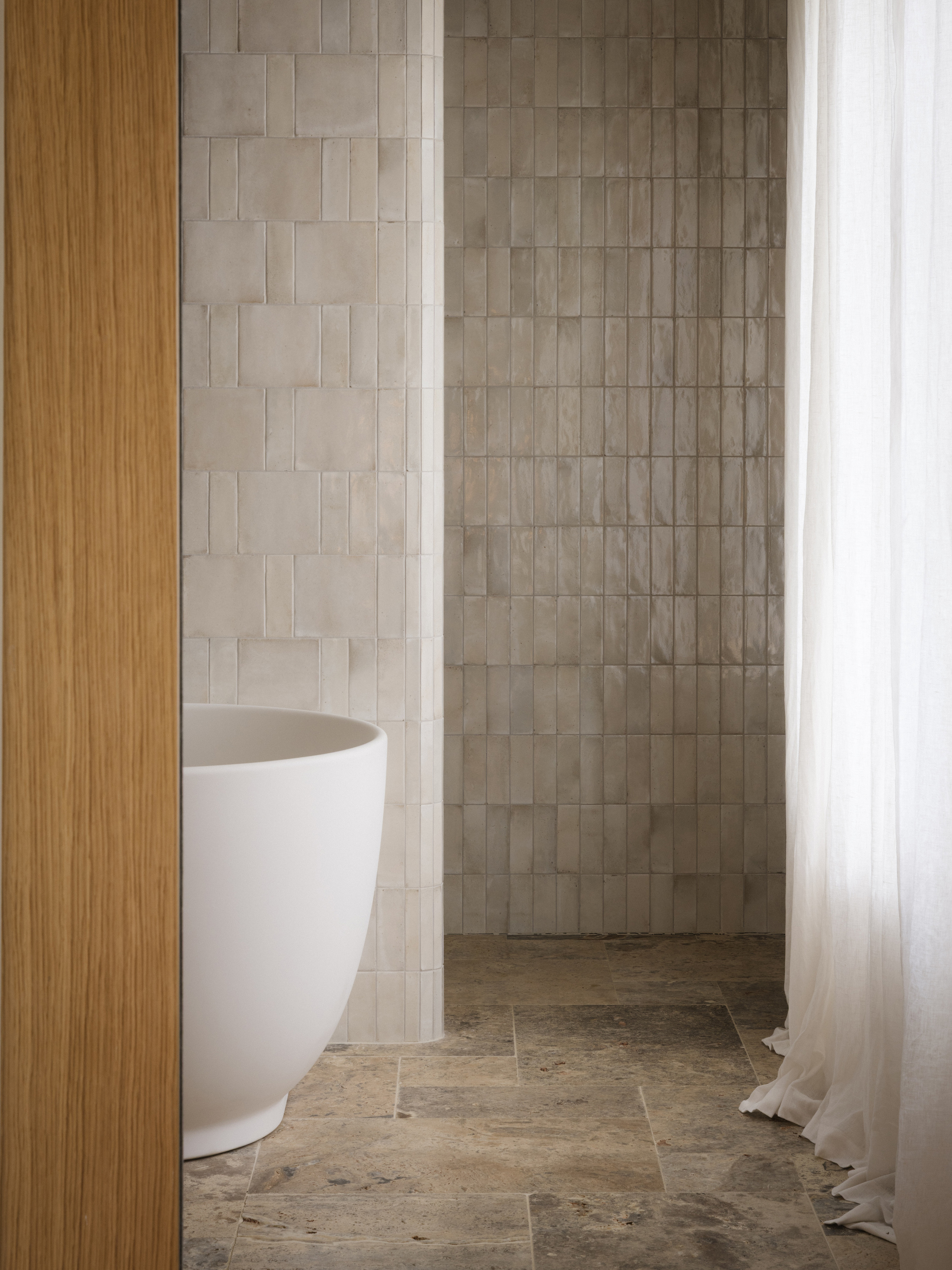 Residence on the Edge of National Forest / Studio GAB-38