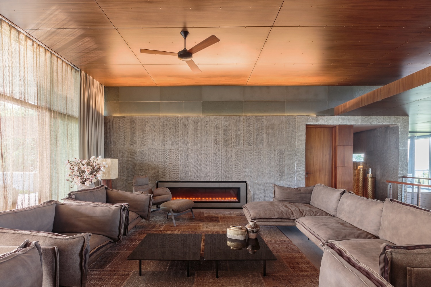 山水之间的静谧家园-20