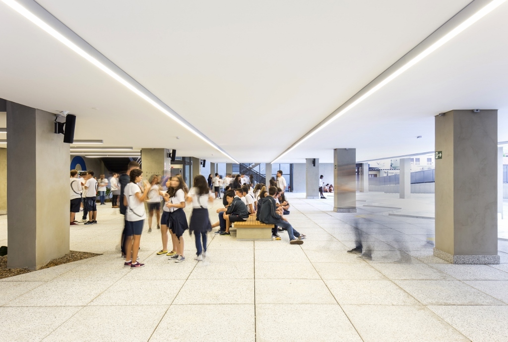 巴西 Bradesco 基金会学校 | 旧建筑新生命,垂直校园的绿色创新-61