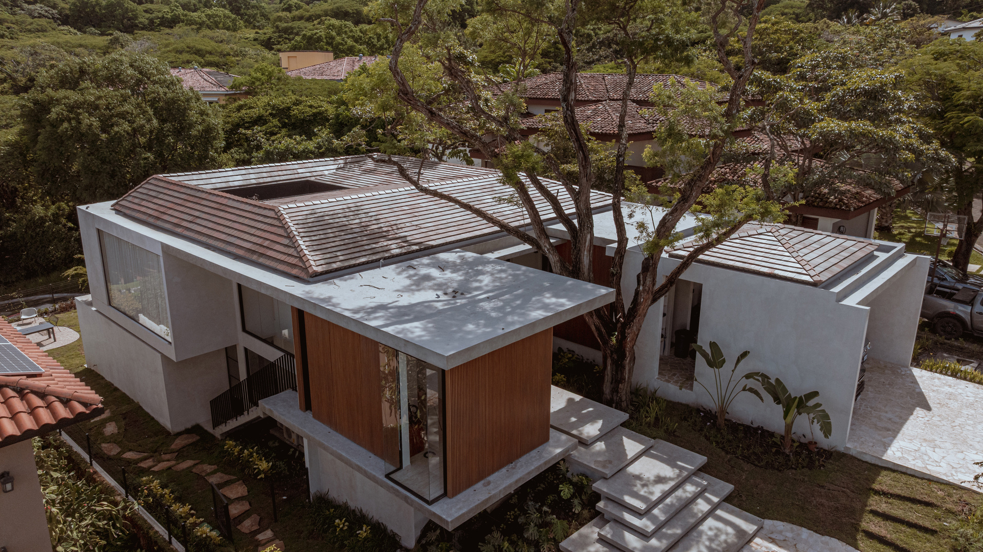 疯狂之屋（注：Casa Mad结合常见语境，可能较为符合一些叫Casa Mad的景点的含义，比如越南大叻的疯狂之屋（Càt Tường Điên Đã，也被称为Mad House ），若有特定背景信息请补充） 丨哥斯达黎加圣何塞丨JSARQ-14