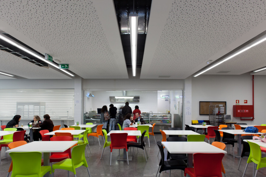 葡萄牙 Rainha Santa Isabel 中学室内设计-22