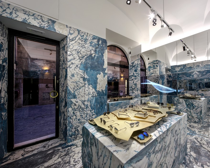 Hawkers Rome Store by CuldeSac Custom Retail-18