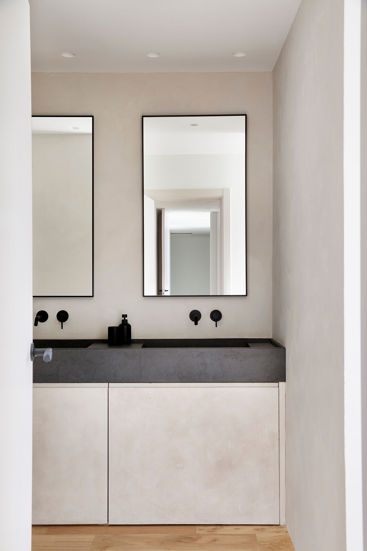 为有小孩家庭设计的功能公寓装饰丨西班牙马德里丨Susana Varela Studio-39