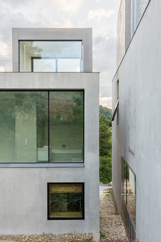 双层别墅,模块化设计融入自然景观-12