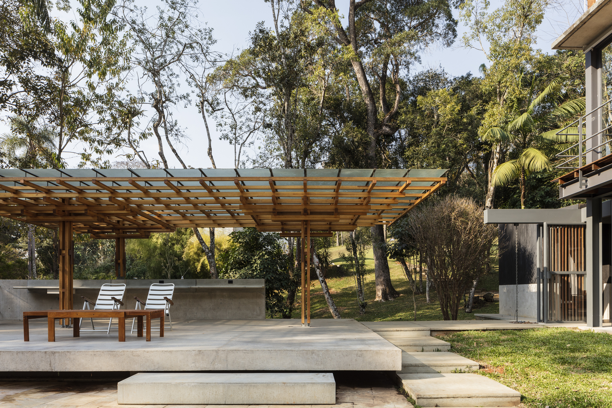 Ibiuna House / Metro Arquitetos Associados-3