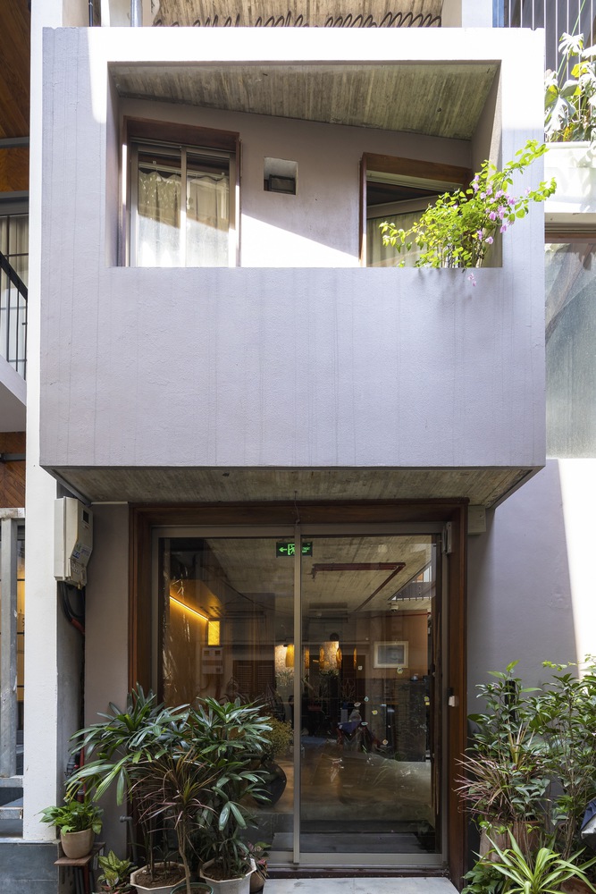 越南迷你酒店“Concon House”悬浮空间设计丨越南河内-3