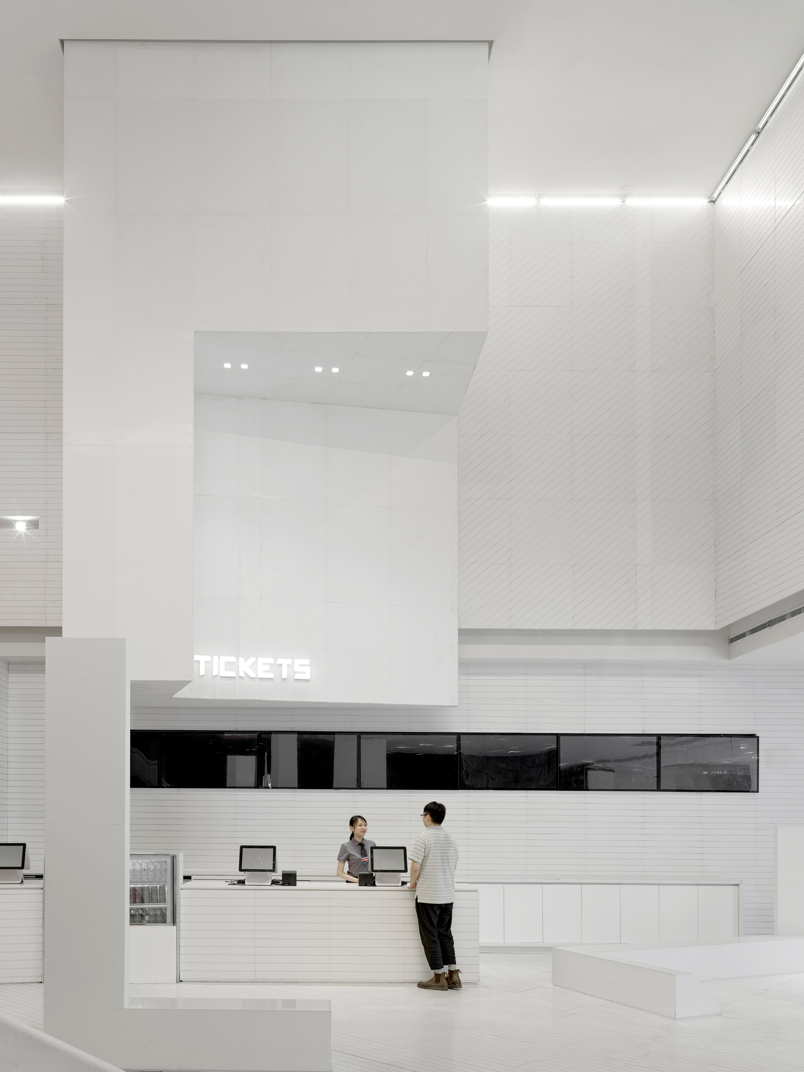 长江太阳里电影院 XianLaBotanicaCapitalandMall | 颠覆传统的红色电影世界-28