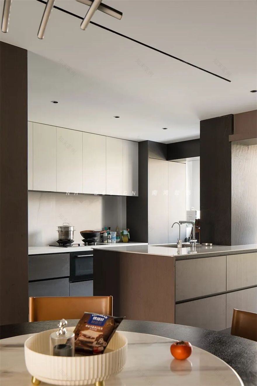 别光盯着墙顶家具了,柜门才是隐藏颜值C位!-18