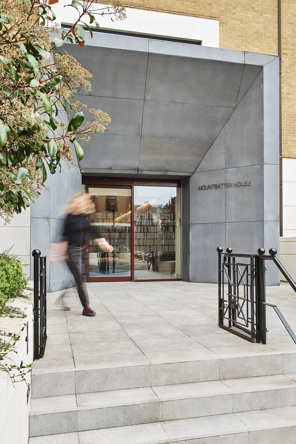 英国南安普敦 Mountbatten House 海滨风格办公室设计丨Hawkins,Brown,bUd studio-6