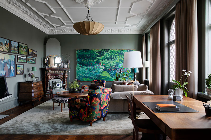 瑞典马尔默中心古典奢华风格的暗色调公寓设计-3