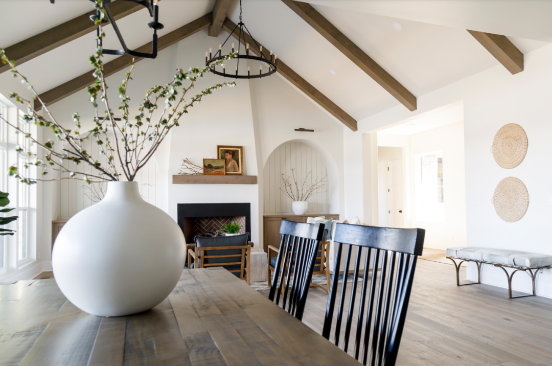 泥石,木色构筑的个性居所丨美国爱达荷丨Judith Balis 室内设计-16