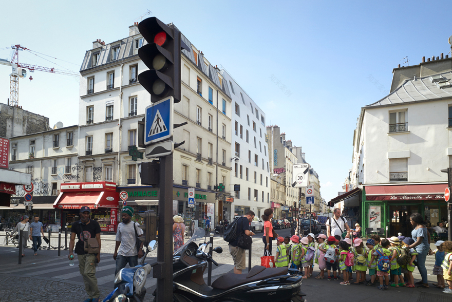 14 housing units 1 retail space rue saint maur paris 10-9