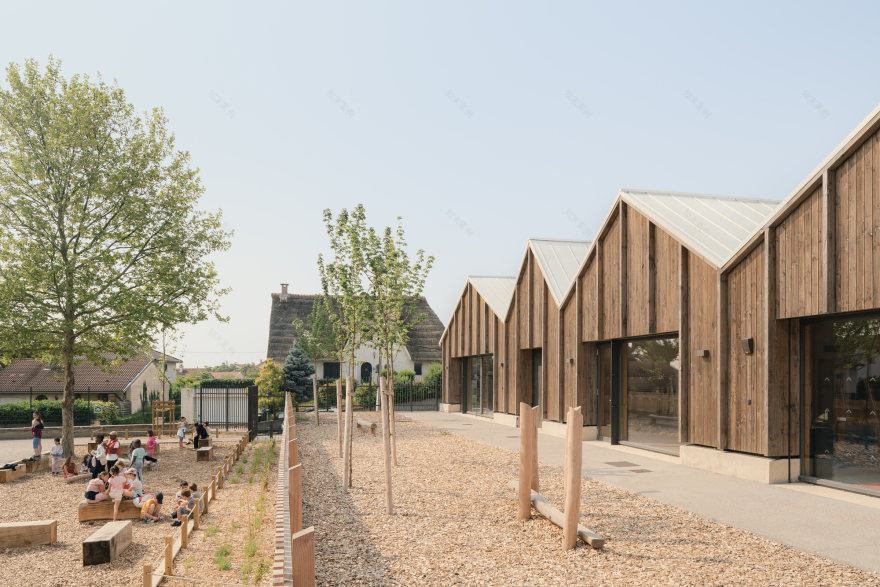 Leisure Center Jules Ferry School Group / DEMAIN-88