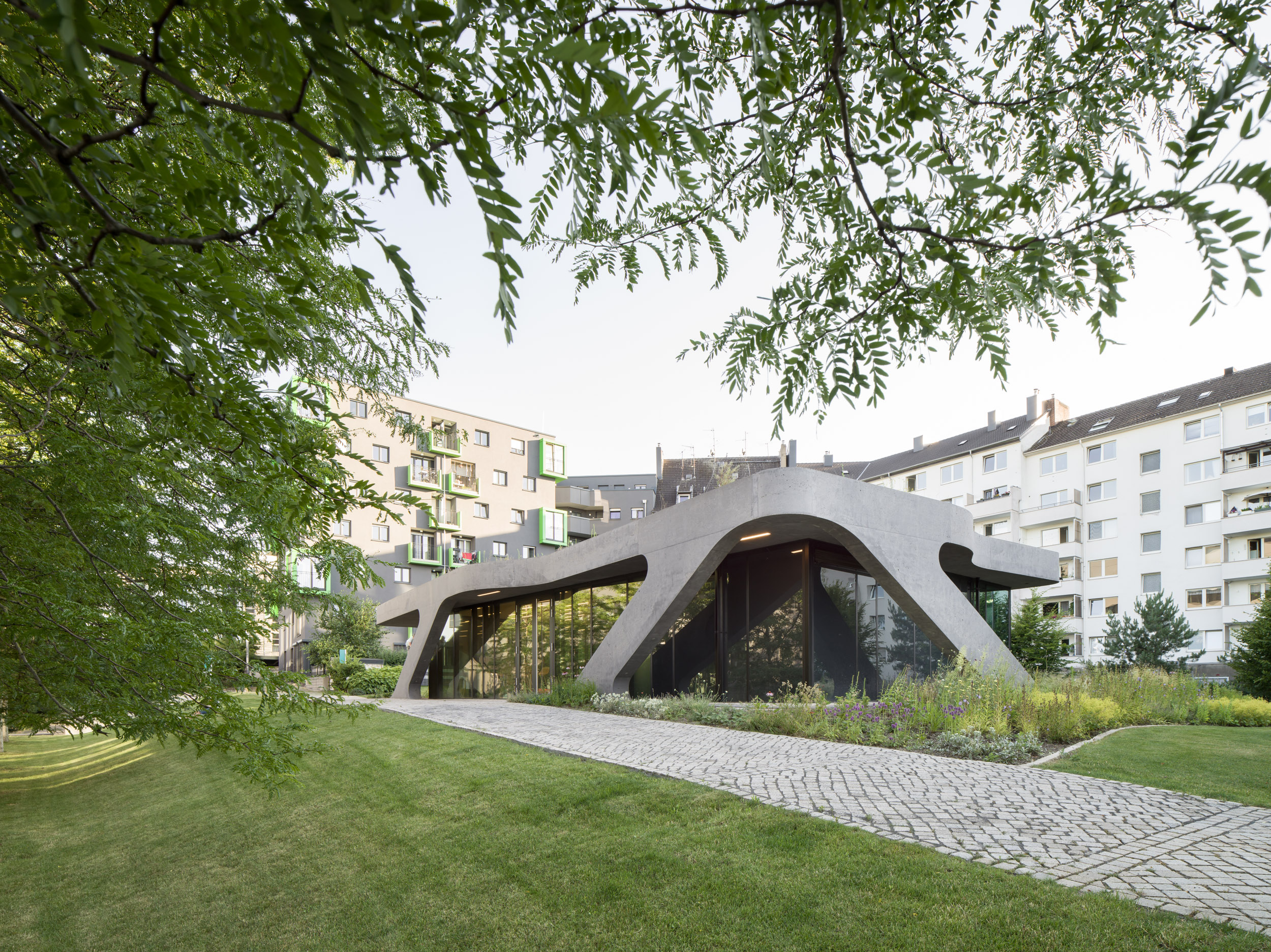 FOM大学校园丨德国杜塞尔多夫丨J.MAYER.H-15