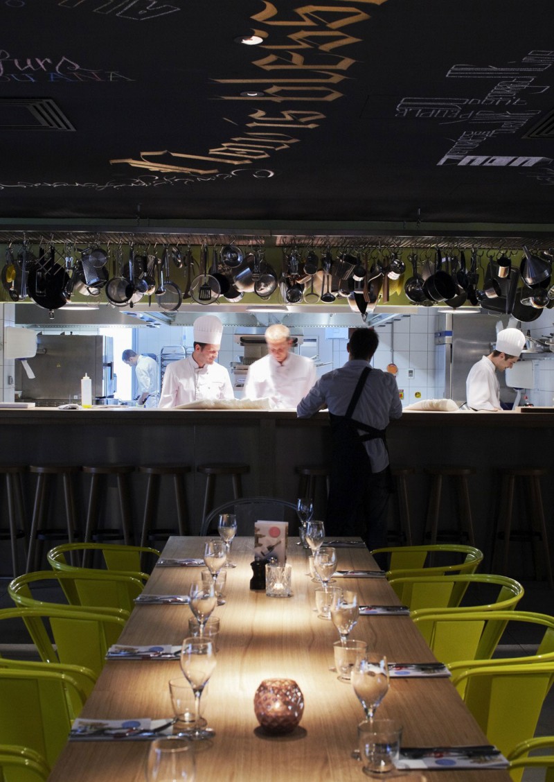 Mama Shelter by Philippe Starck-19