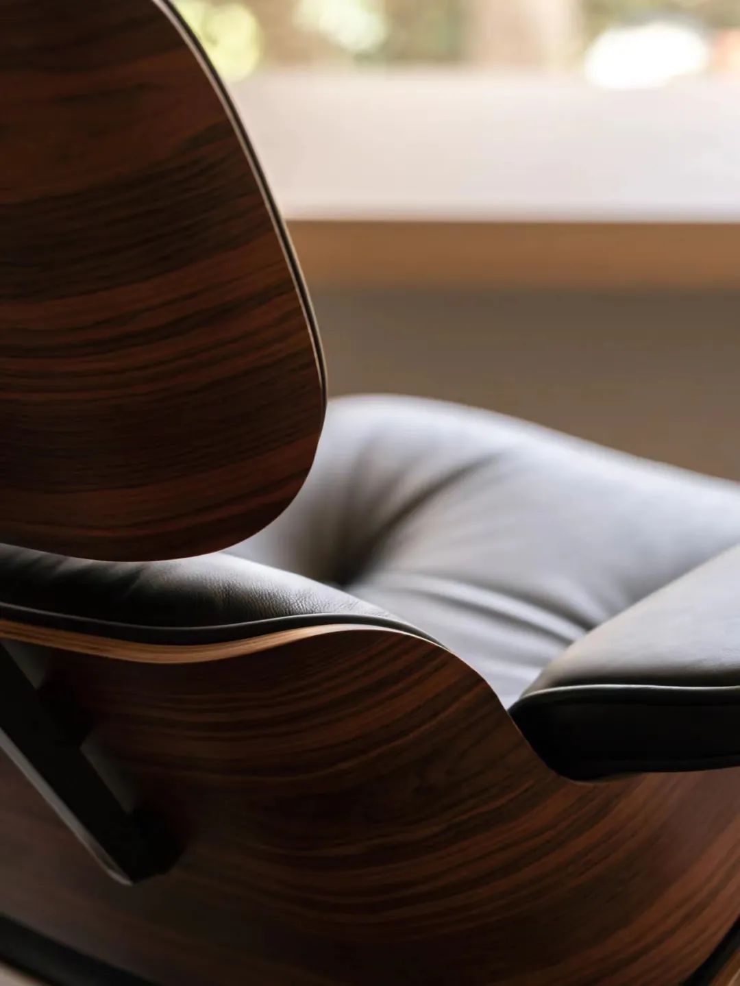 Eames Lounge Chair 单椅丨Charles Eames 和 Ray-14