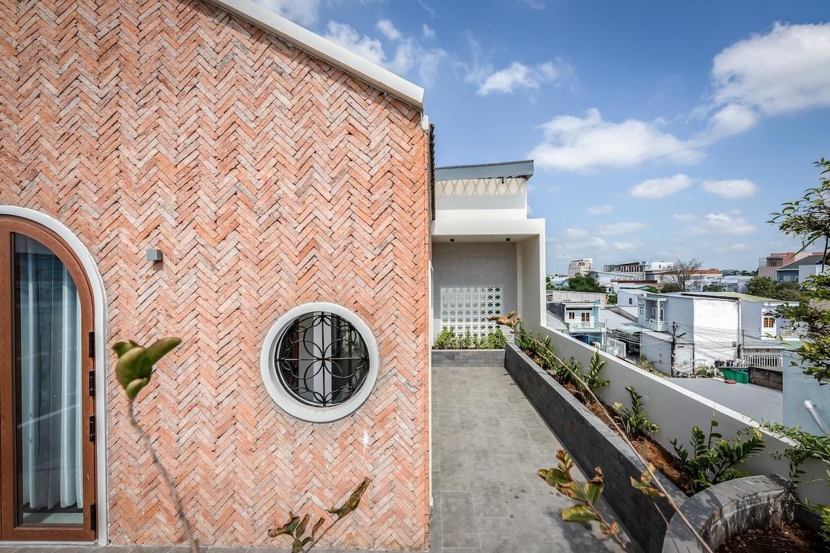 3become1 House · 绿色翻新的城市家园-39