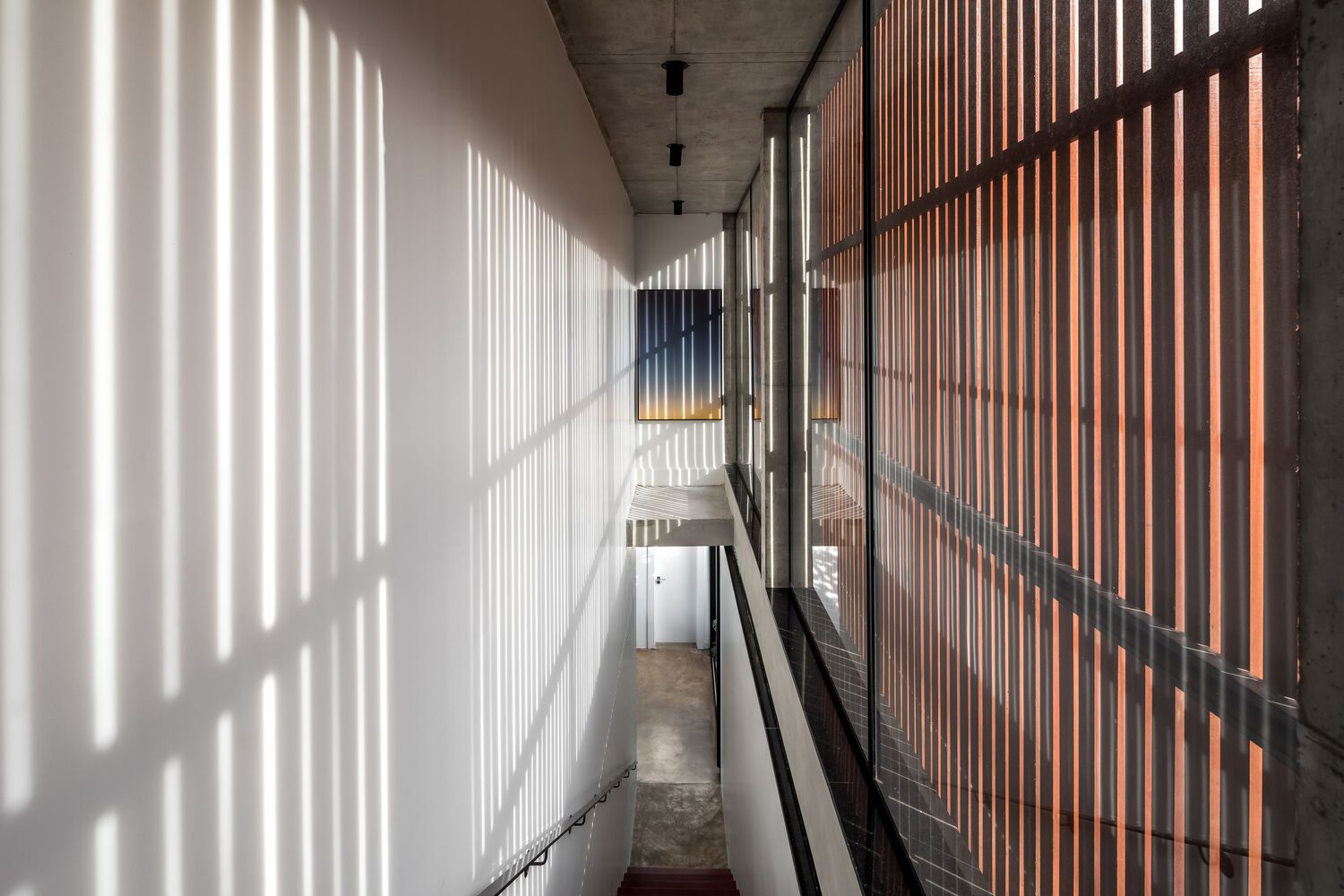 伊瓜苏河畔的绿色住宅-27