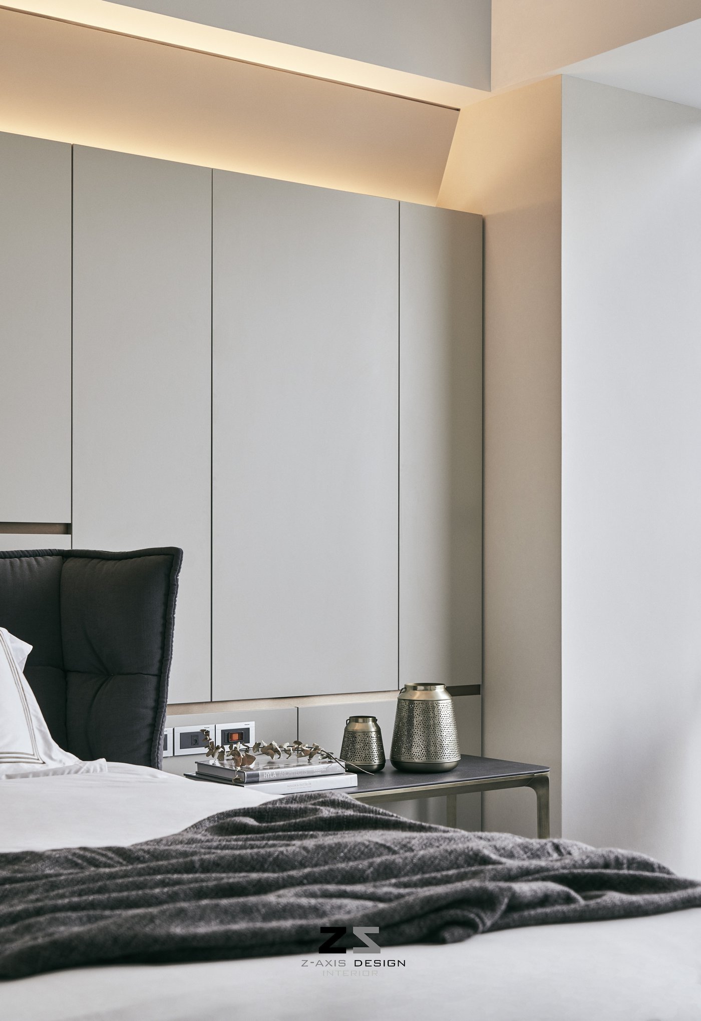 台中 L 宅 | 灰色调 Z 轴空间设计，双向沙发打造趣味动线-28