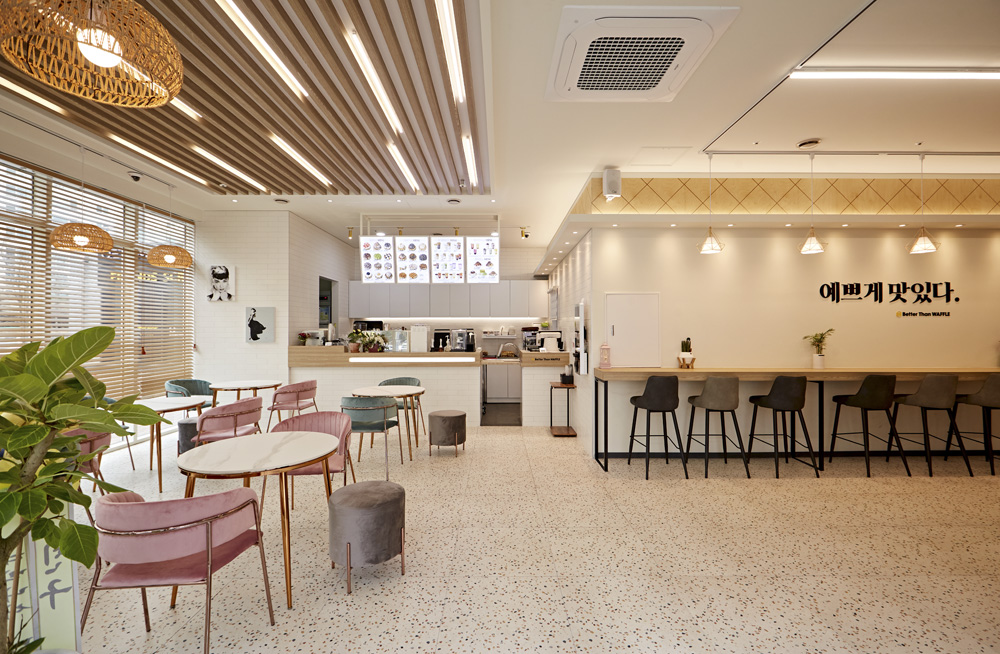 QED 高尔夫练习场 | 极简设计的 125 平米空间-18