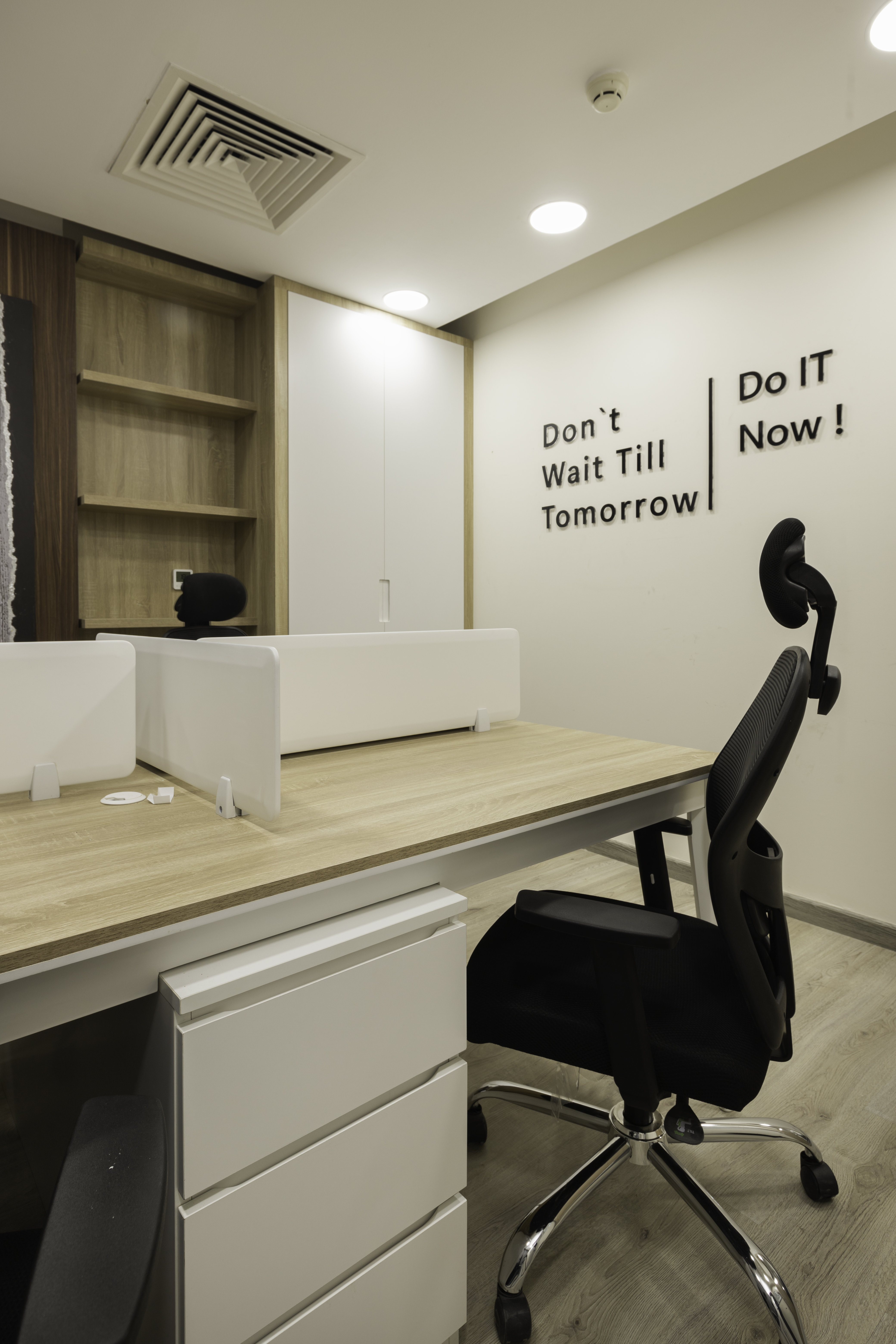 petrogas - Office Furniture-15