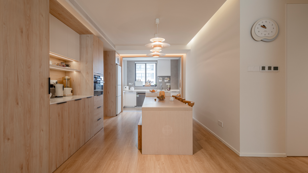 浙江平湖四口之家的30m衣柜与洄游动线设计丨中国浙江-42