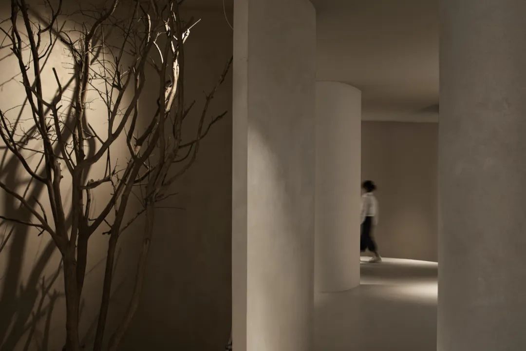 流动的乐章 · 浙江丽水微水泥展厅设计丨中国丽水丨聚合能量设计事务所-24