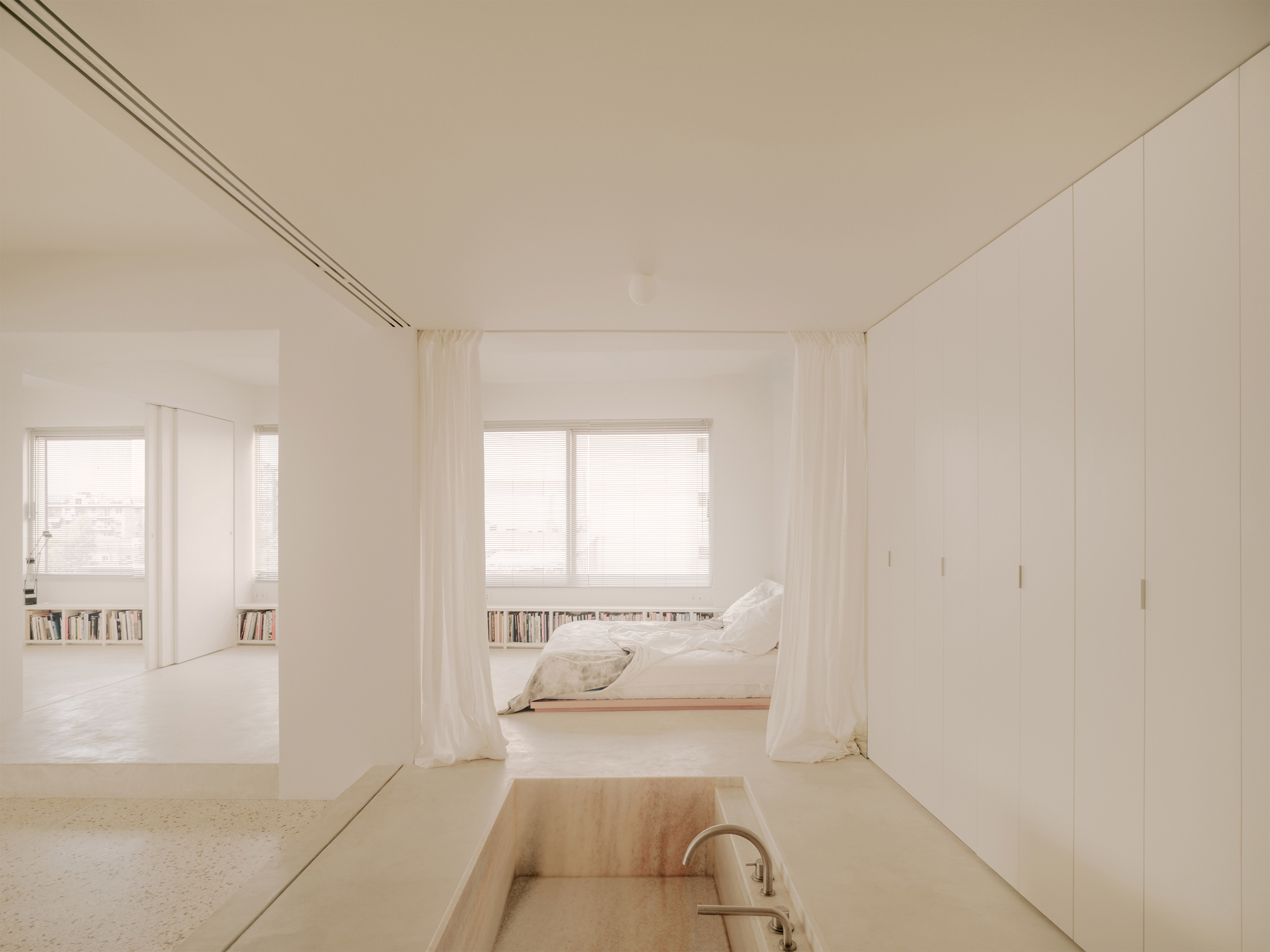 Astral Weeks Flat and Exhibition Space / Oblique-29