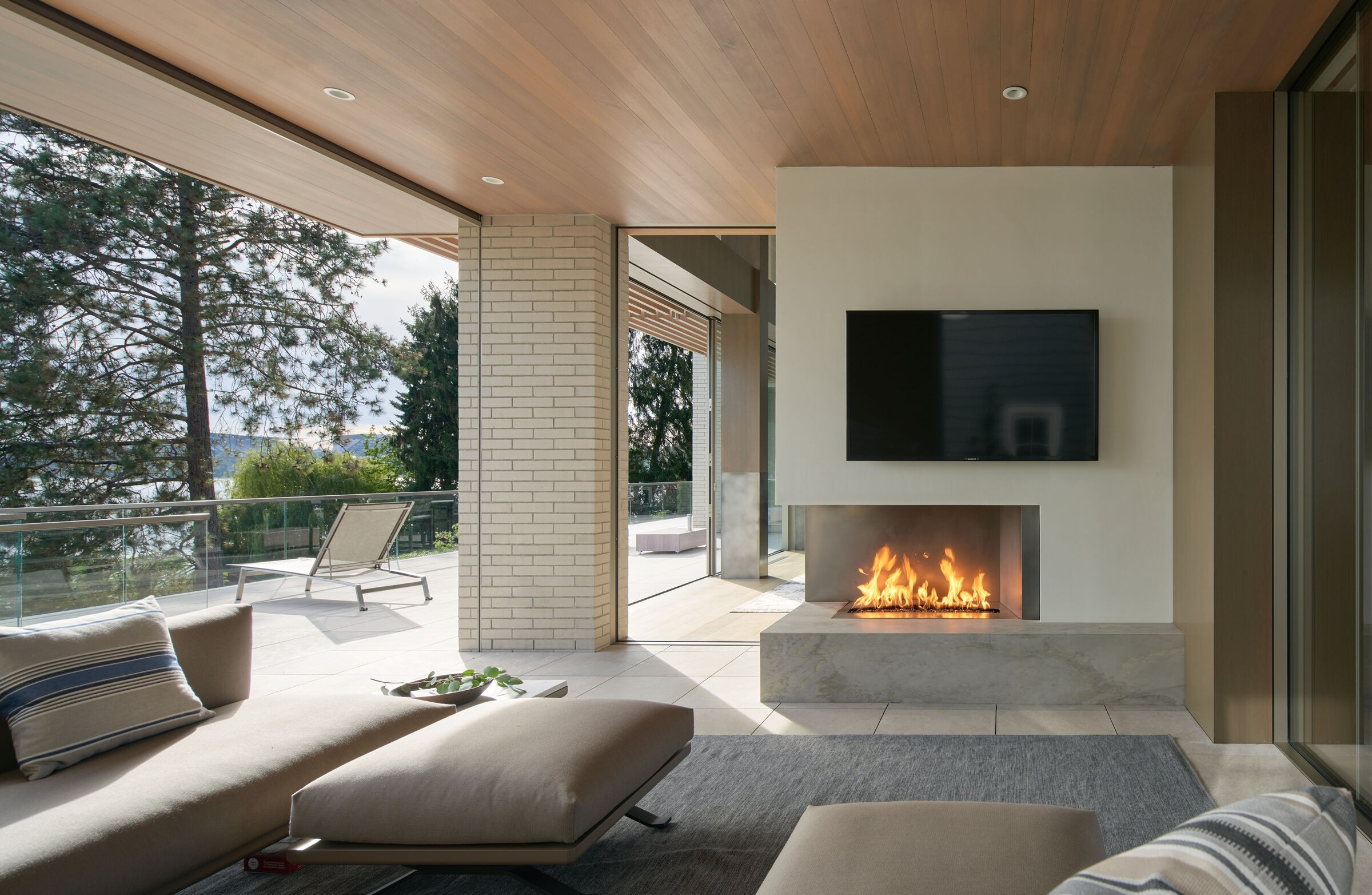 SILK CAVASSA丨湖畔浮影·一座以光与景建构的家-35