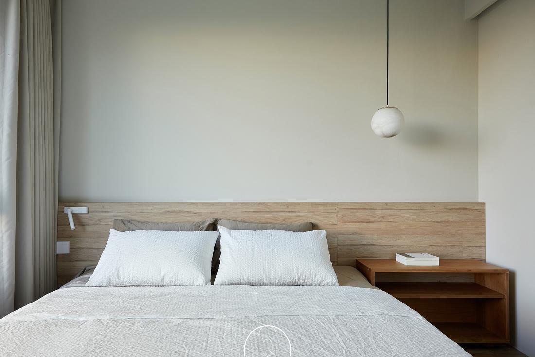 客厅变图书馆 · 个性化定制让家更具互动性-18