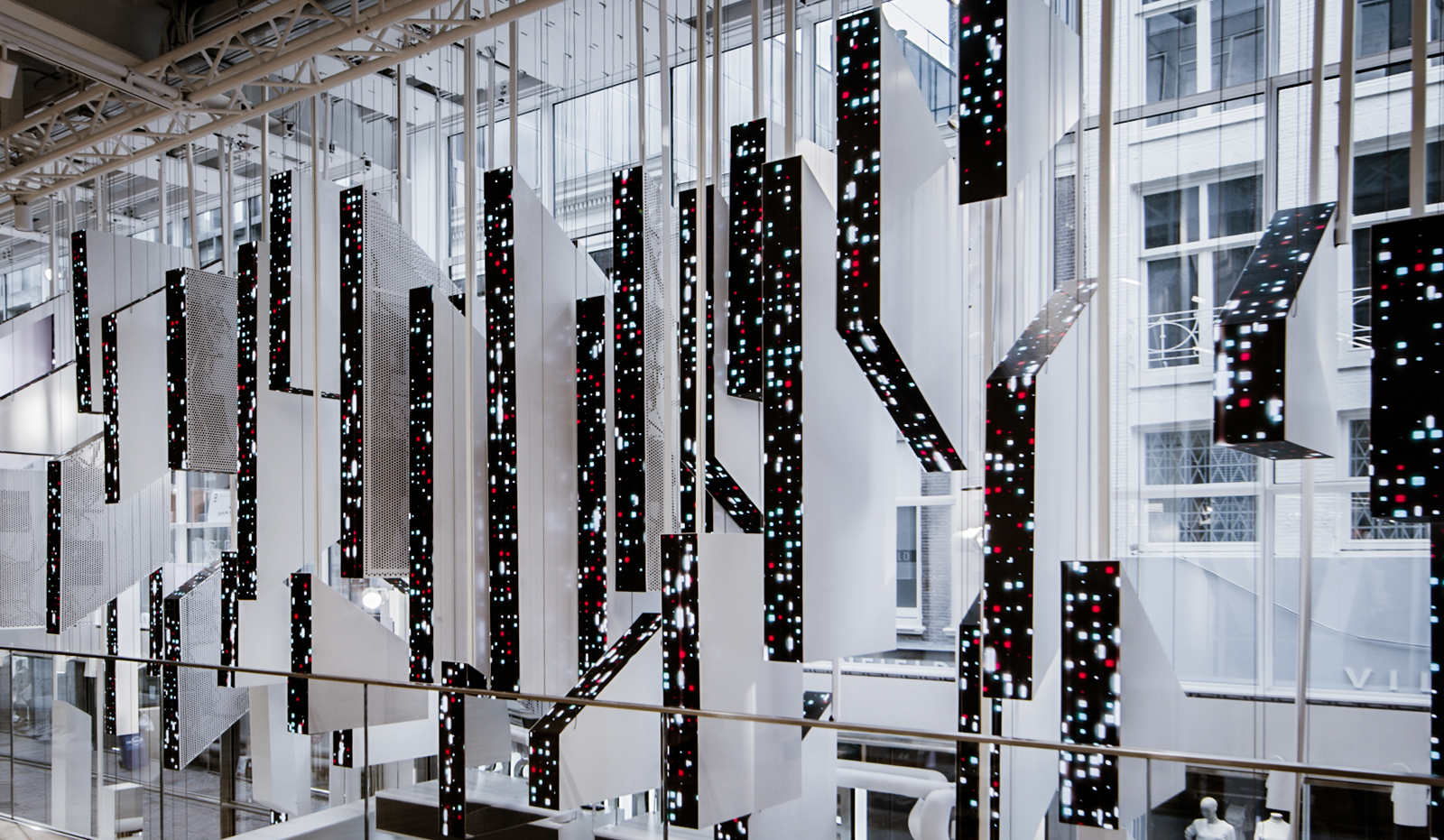 Amsterdam Bershka 旗舰店数字艺术设计-9