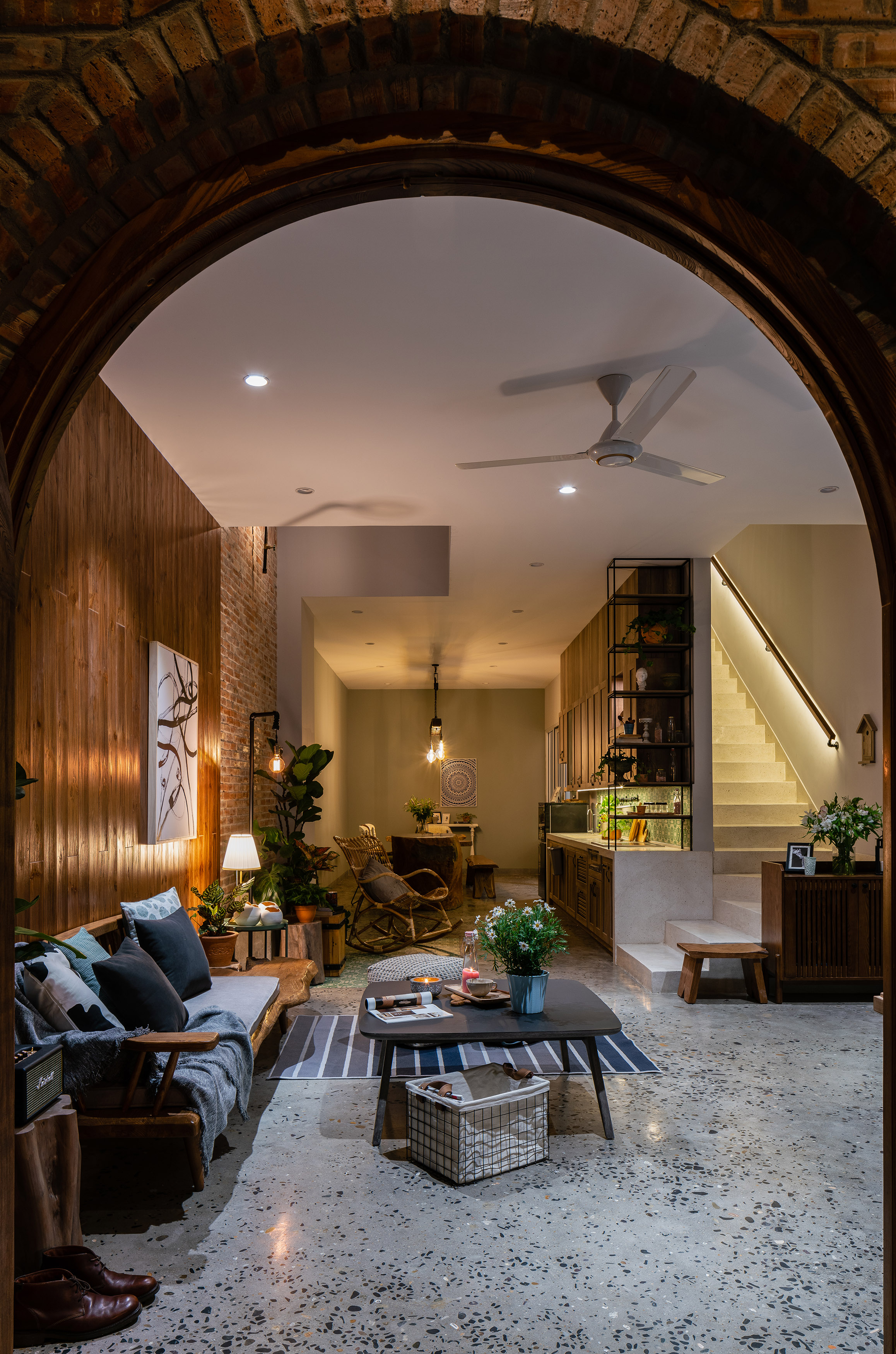 柱状房屋·河边柱状房屋-31