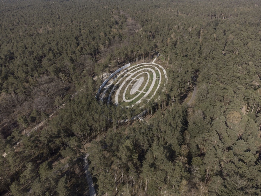 卢嫩纪念公墓扩建-3