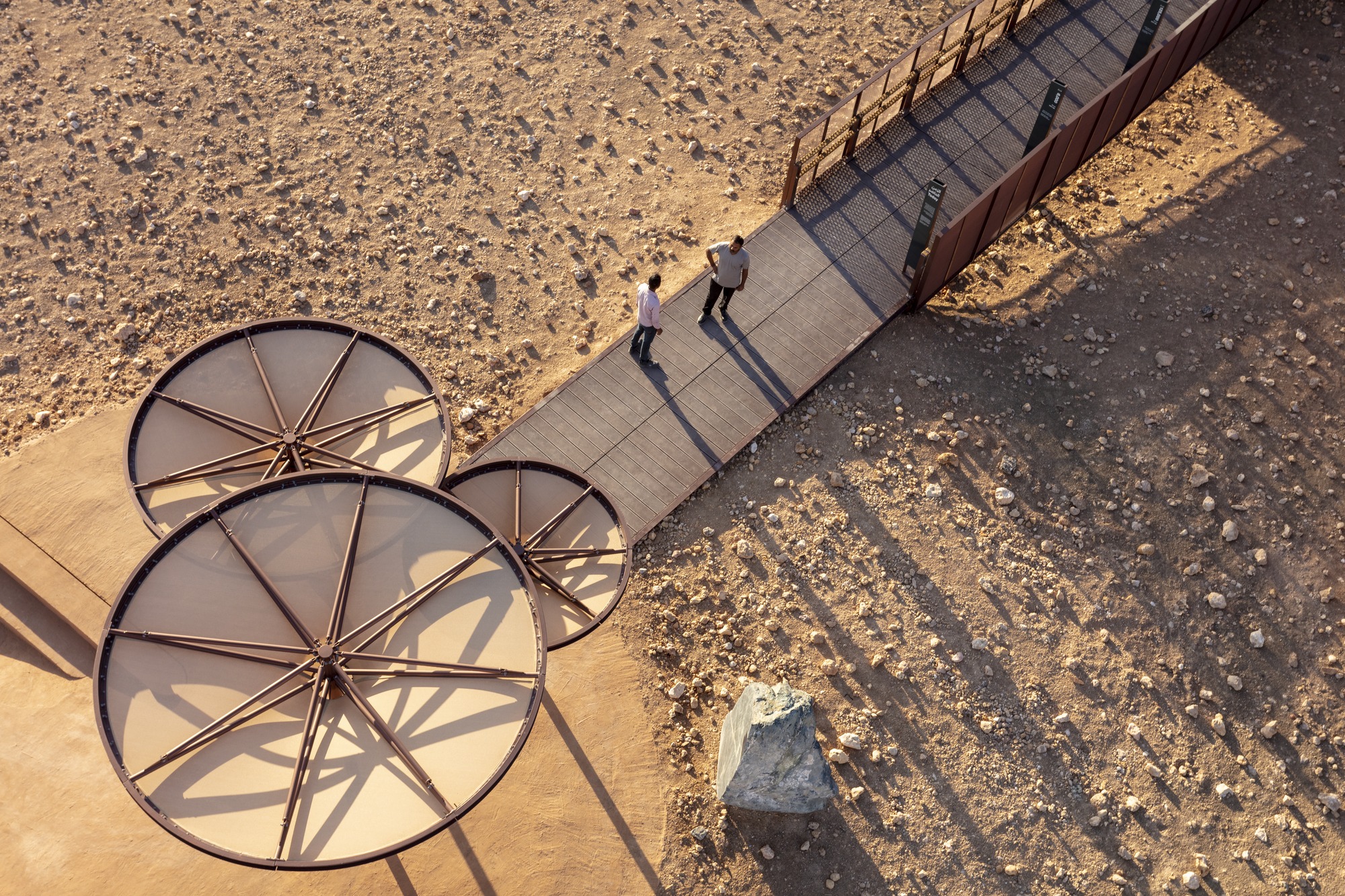 The Buhais Geology Park Interpretive Centre / Hopkins Architects-11